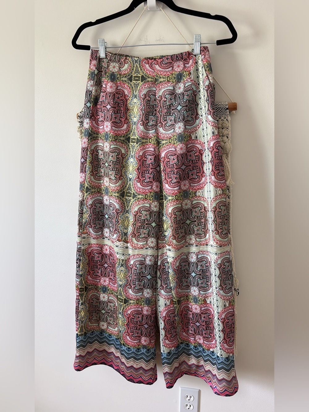Ciebon Wide Leg Satin Palazzo Pants Multi Print Size XS - Picture 2 of 4